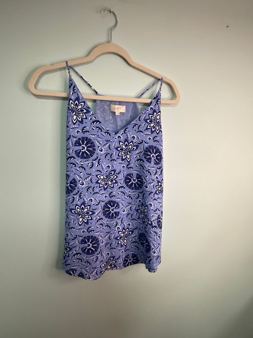 NWT! Loft V-Neck Oversized Floral Tank - Size Small - Purple